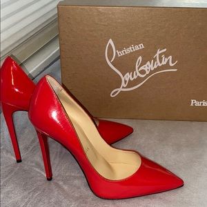 Authentic Christian louboutin so Kate style